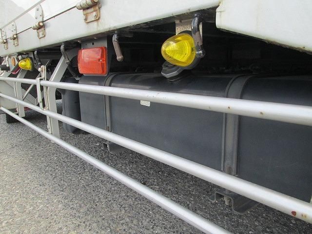 Isuzu FORWARD 2019-03 7306677-24