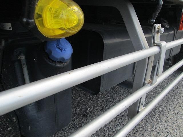 Isuzu FORWARD 2019-03 7306677-25