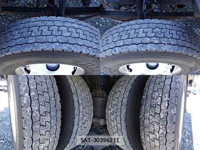 Isuzu FORWARD 2018-09 7327169-19