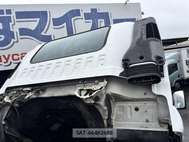 Isuzu FORWARD 2012-09 7357842-13