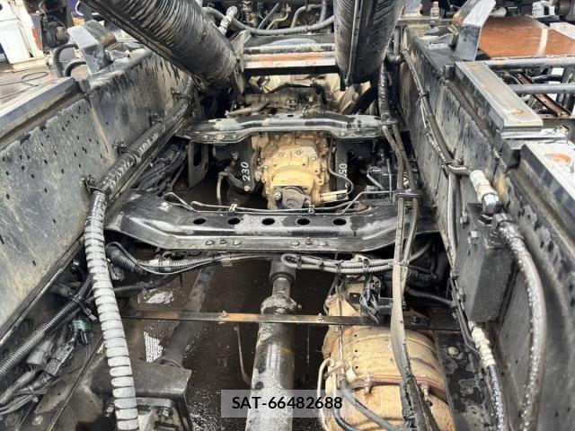 Isuzu FORWARD 2012-09 7357842-27