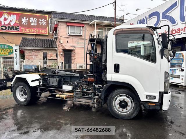 Isuzu FORWARD 2012-09 7357842-3