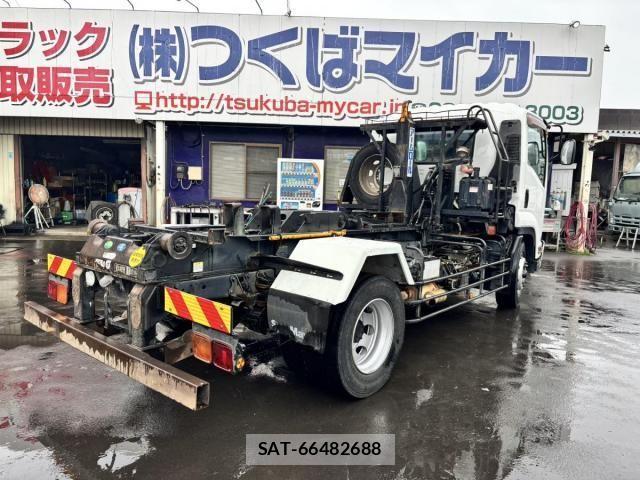 Isuzu FORWARD 2012-09 7357842-4