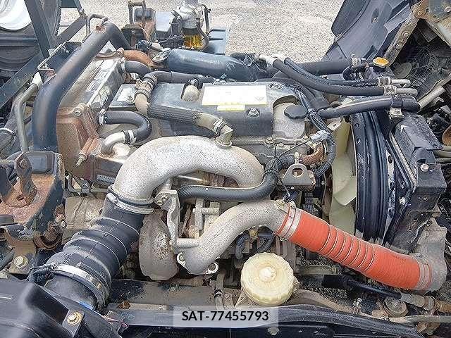 Isuzu FORWARD 2019-05 7357839-14
