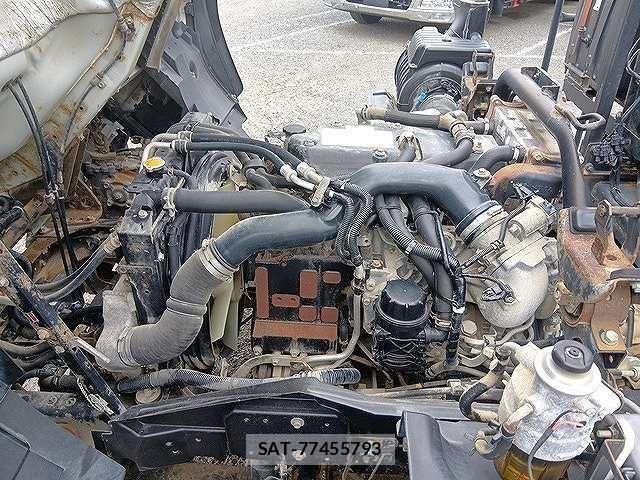 Isuzu FORWARD 2019-05 7357839-15