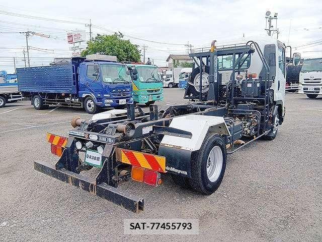 Isuzu FORWARD 2019-05 7357839-2