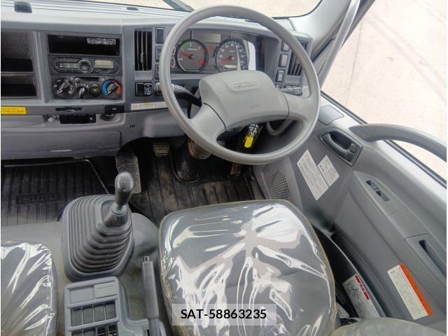 Isuzu FORWARD 2021-09 7357837-25