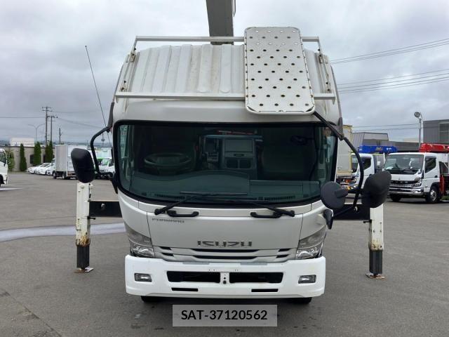Isuzu FORWARD 2017-09 7357838-23