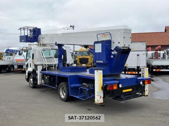 Isuzu FORWARD 2017-09 7357838-3