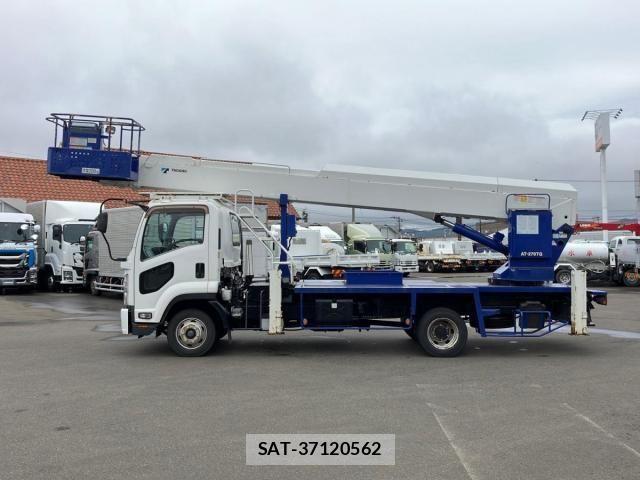 Isuzu FORWARD 2017-09 7357838-4