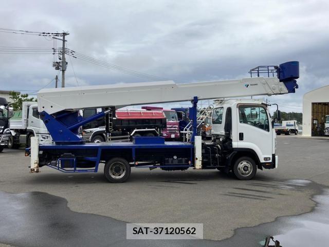 Isuzu FORWARD 2017-09 7357838-5