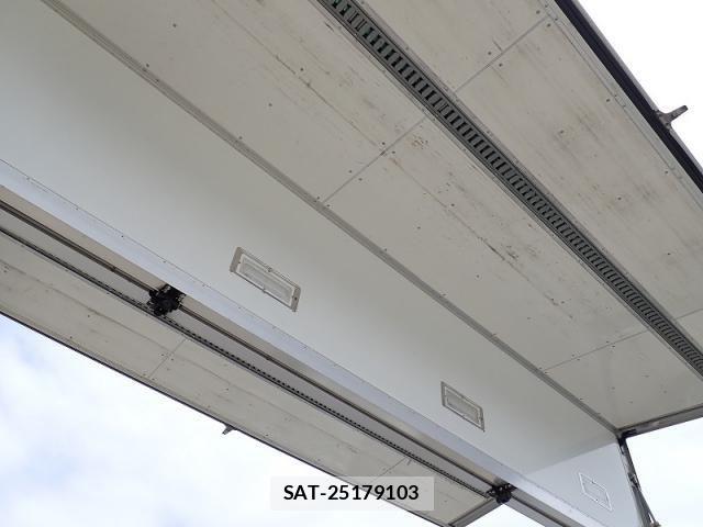 Isuzu FORWARD 2015-12 7357841-9