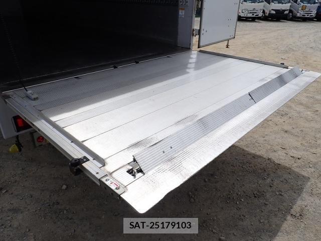 Isuzu FORWARD 2015-12 7357841-11