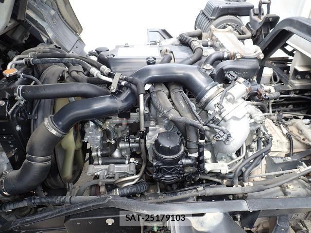 Isuzu FORWARD 2015-12 7357841-24