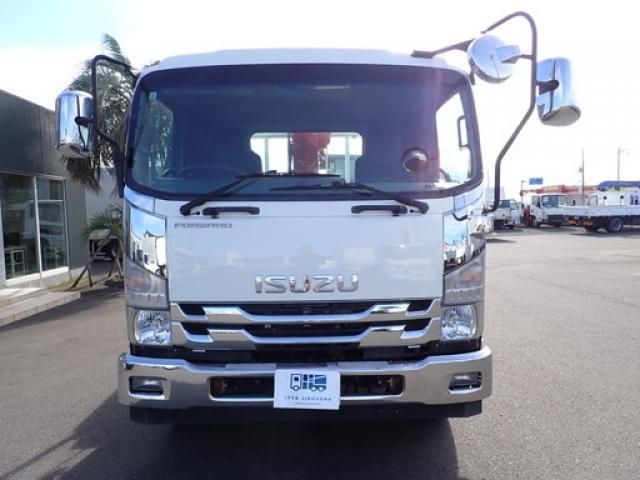 Isuzu FORWARD 2015-09 7383900-1