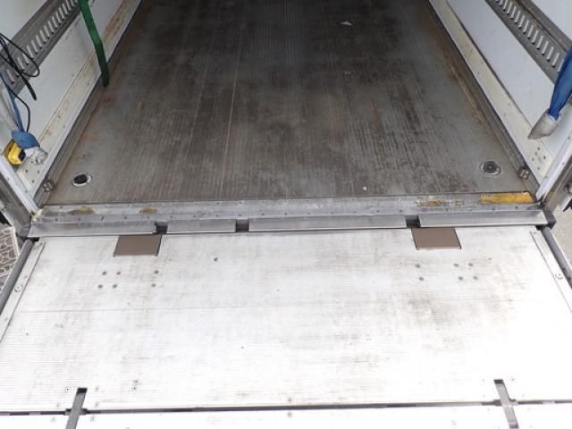 Isuzu FORWARD 2020-12 7383902-19