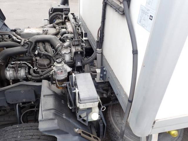 Isuzu FORWARD 2020-12 7383902-24