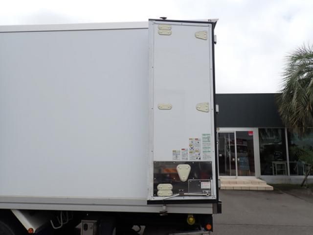 Isuzu FORWARD 2020-12 7383902-27