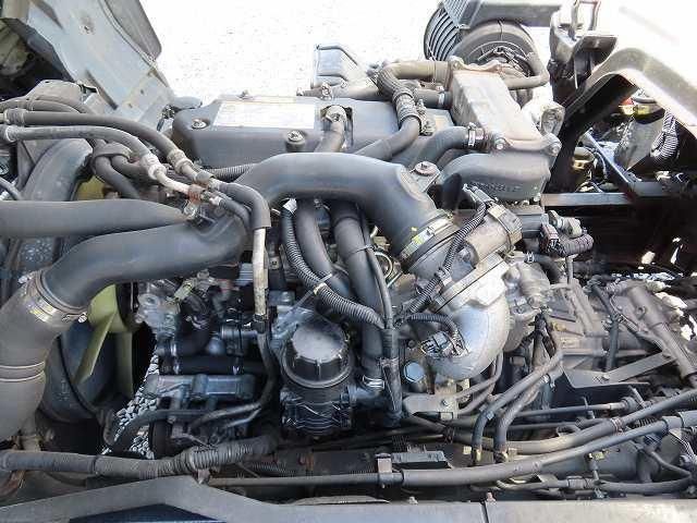 Isuzu FORWARD 2015-04 7383904-10