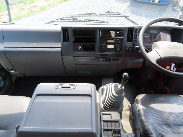 Isuzu FORWARD 2015-04 7383904-15