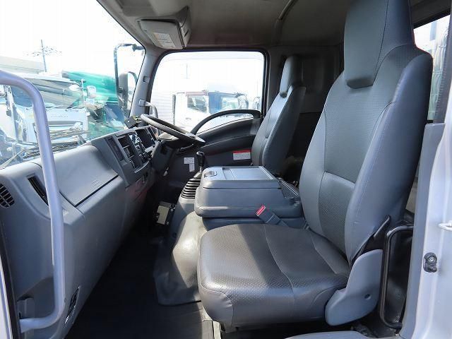 Isuzu FORWARD 2015-04 7383904-22