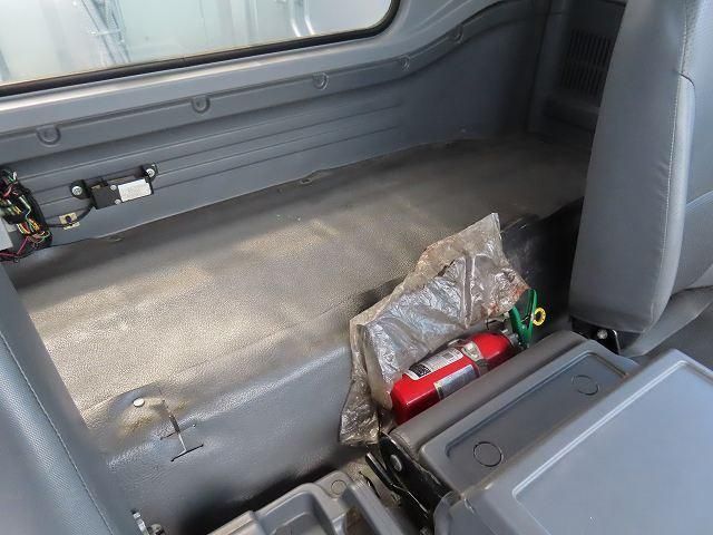 Isuzu FORWARD 2015-04 7383904-23