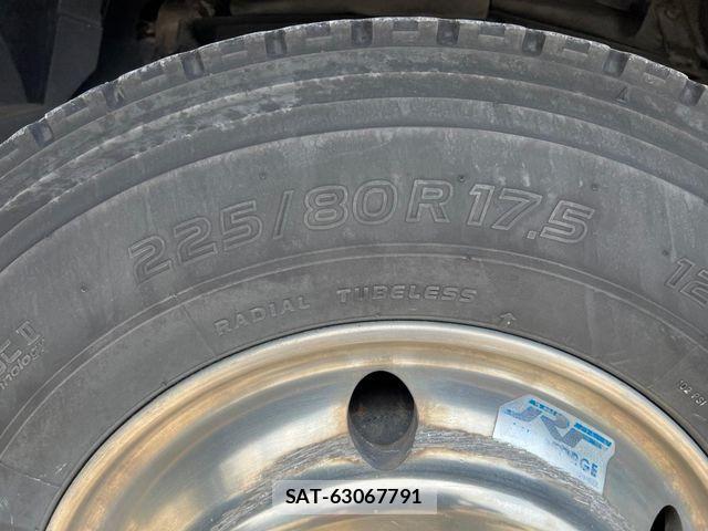 Isuzu FORWARD 2013-10 7392230-13