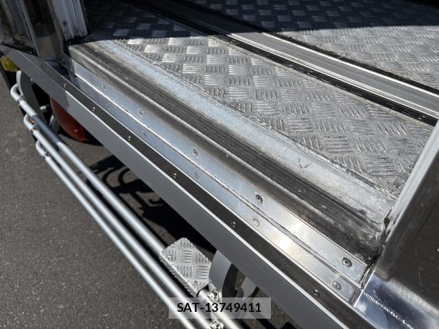 Isuzu FORWARD 2019-03 7454425-15