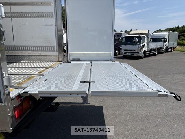 Isuzu FORWARD 2019-03 7454425-17