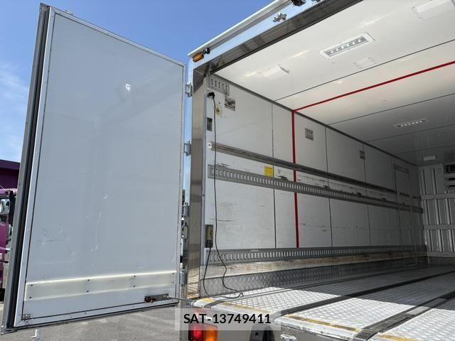 Isuzu FORWARD 2019-03 7454425-29