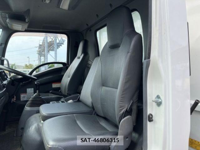 Isuzu FORWARD 2016-02 7454428-26