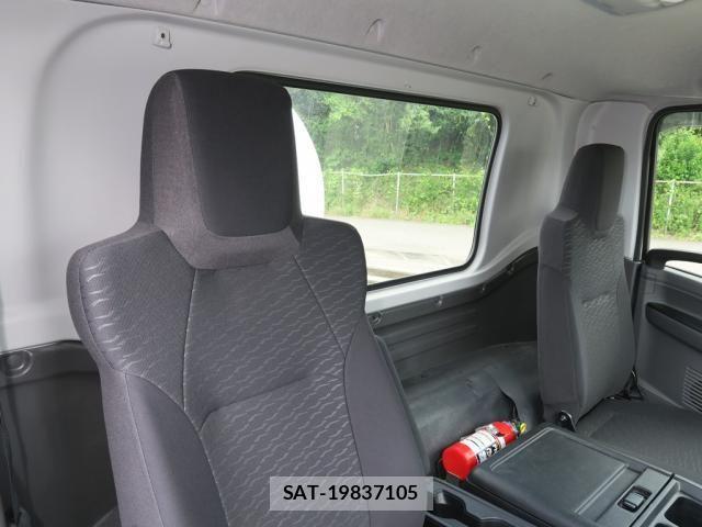 Isuzu FORWARD 2025-07 7500636-24