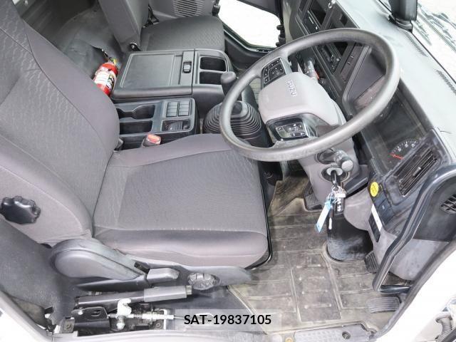 Isuzu FORWARD 2025-07 7500636-27