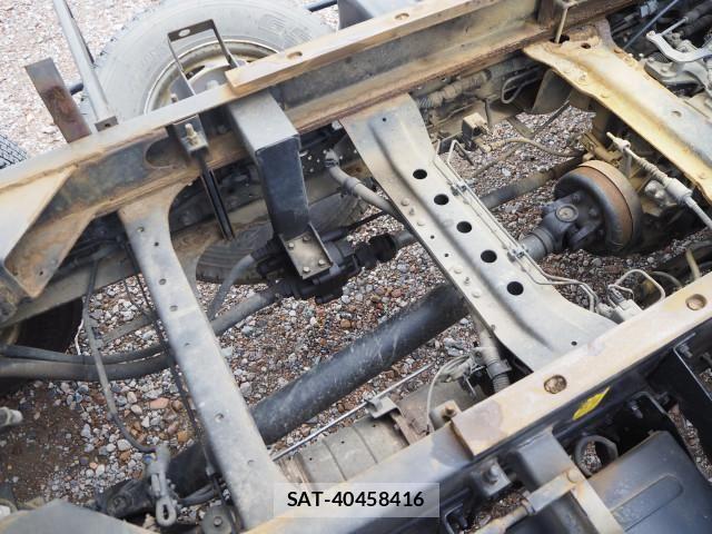 Isuzu FORWARD 2017-10 7500653-25