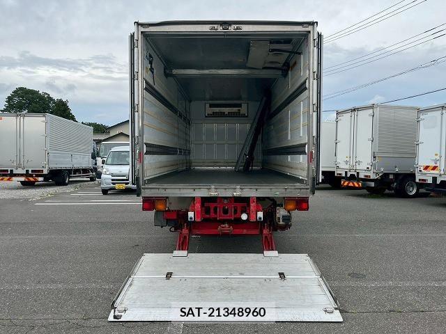 Isuzu FORWARD 2018-09 7500648-9