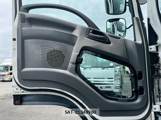 Isuzu FORWARD 2018-09 7500648-19