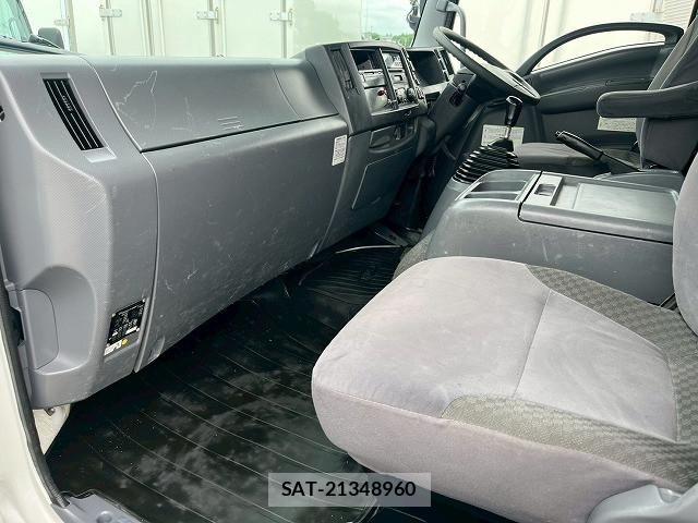 Isuzu FORWARD 2018-09 7500648-20