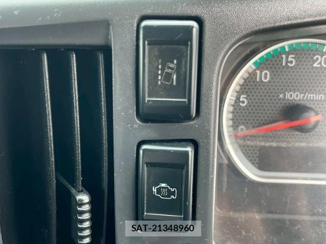 Isuzu FORWARD 2018-09 7500648-27