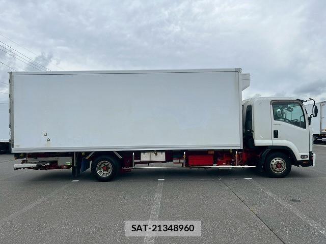 Isuzu FORWARD 2018-09 7500648-4