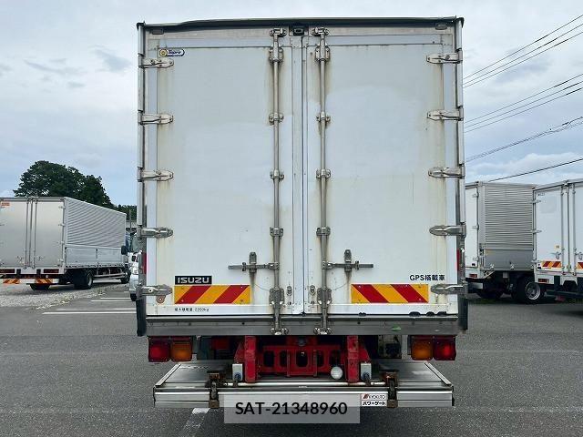 Isuzu FORWARD 2018-09 7500648-6