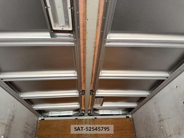Isuzu FORWARD 2013-07 7500655-19