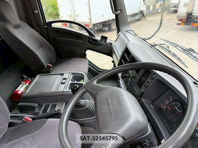 Isuzu FORWARD 2013-07 7500655-23