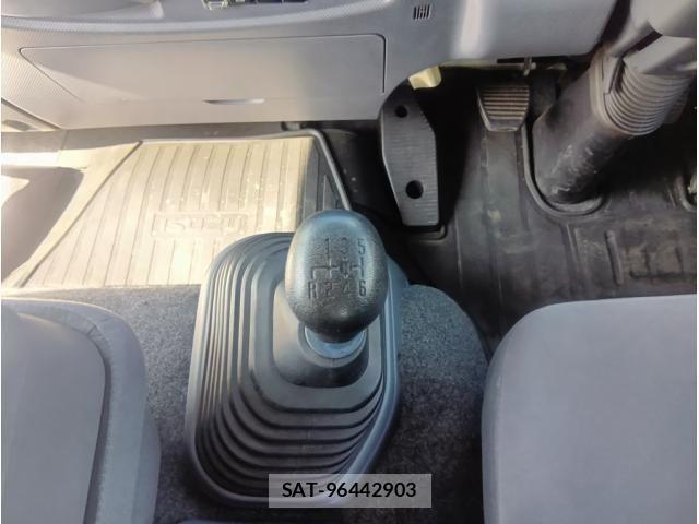 Isuzu FORWARD 2012-02 7500641-27