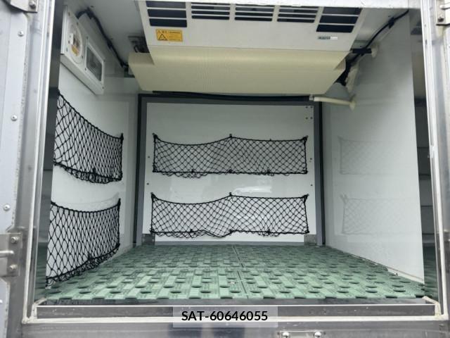 Isuzu FORWARD 2019-01 7500654-15