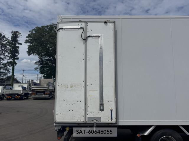 Isuzu FORWARD 2019-01 7500654-18