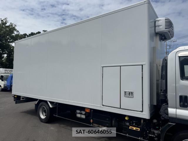 Isuzu FORWARD 2019-01 7500654-5