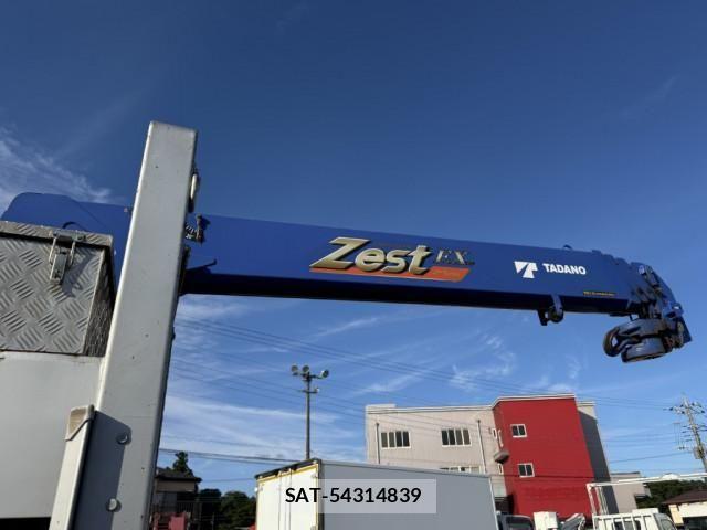 Isuzu FORWARD 2019-07 7500638-14