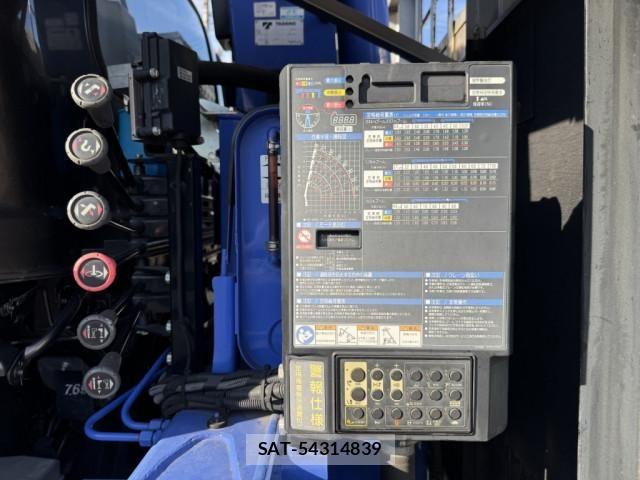 Isuzu FORWARD 2019-07 7500638-21
