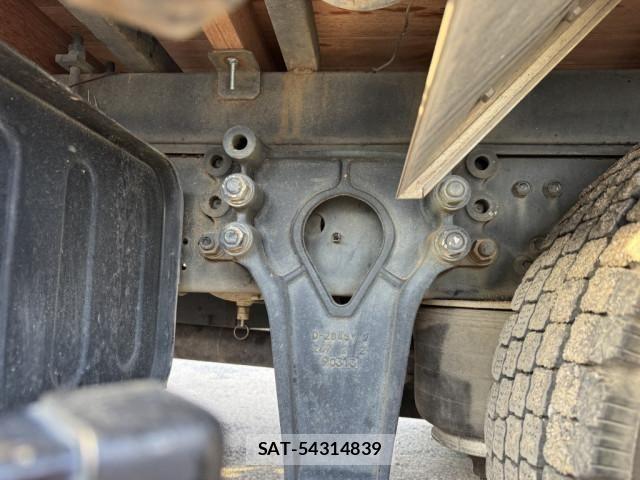 Isuzu FORWARD 2019-07 7500638-24