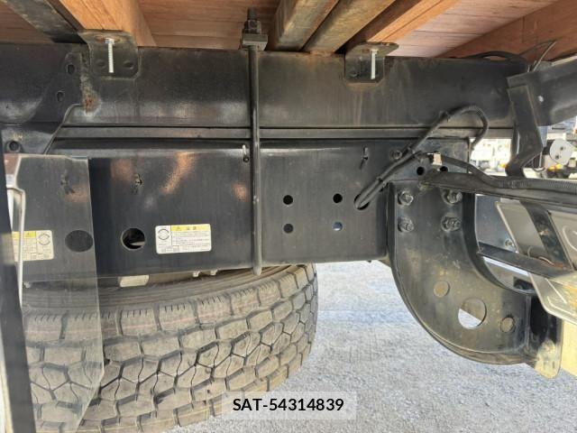 Isuzu FORWARD 2019-07 7500638-25